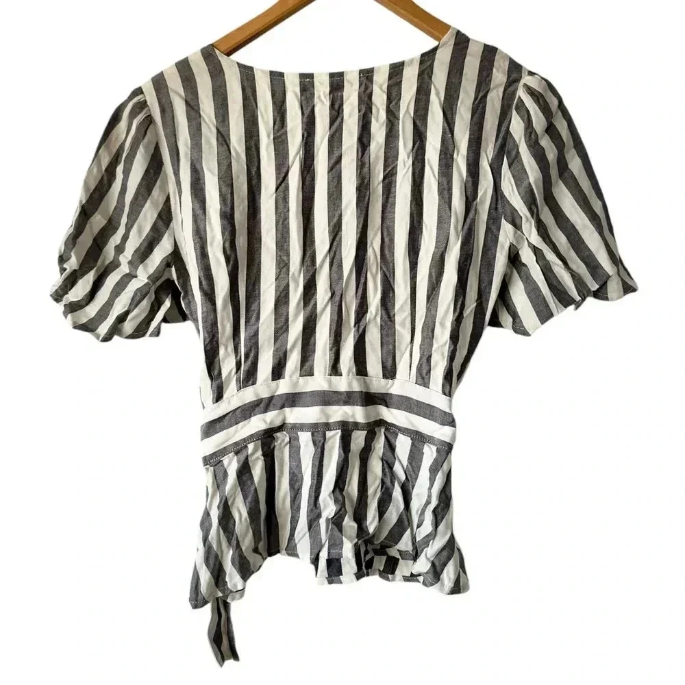 BB DAKOTA Women's Wrappers Delight Stripe Wrap Top